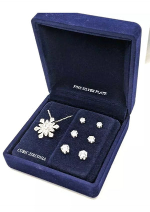 Woman's Silver Snowflake Necklace Solitaire Stud Earrings 4 Piece Set Silver Plate